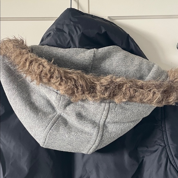 Roxy Women’s Black Puffer Jacket Sherpa Lining Fuzzy Hood - Size Large - Picture 4 of 8